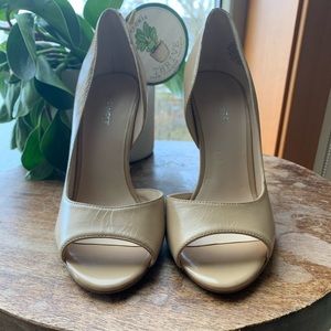 Nine West Open Toe Heel